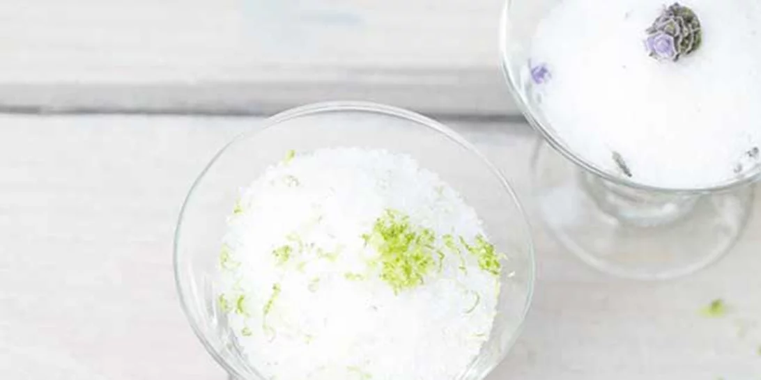 Πώς θα φτιάξεις μόνη σου αρωματικό αλάτι