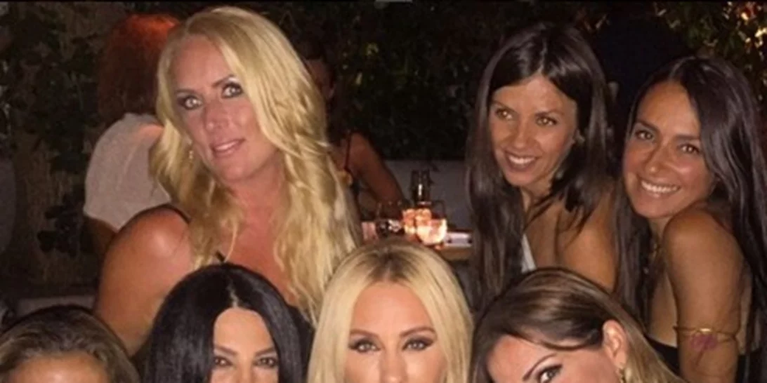 Γωγώ Μαστροκώστα: Γιόρτασε τα γενέθλιά της με τους διάσημους φίλους της