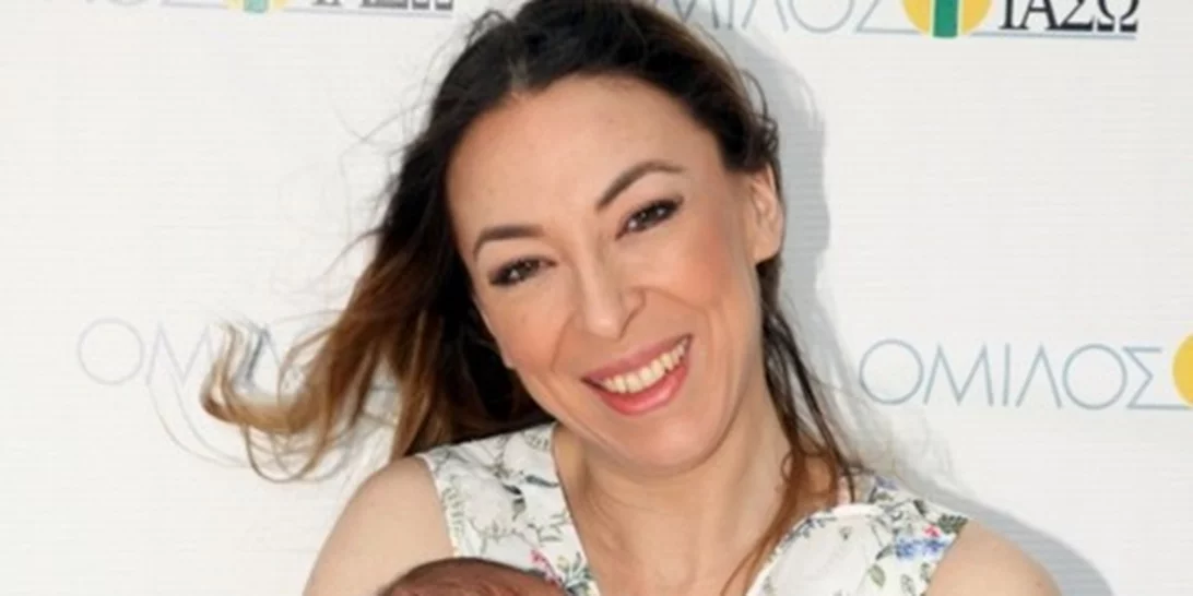 Αλίκη Κατσαβού: Οι νέες φωτογραφίες του νεογέννητου Φοίβου