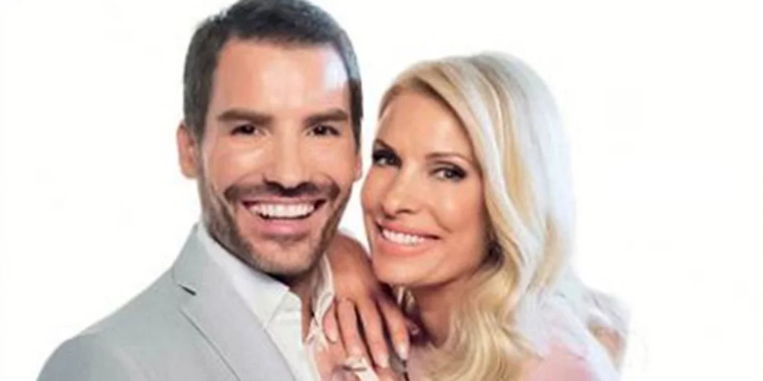 Ελένη Μενεγάκη: Τι φόρεσε στην φωτογράφησή της για την εκστρατεία κατά του Καρκίνου του Μαστού