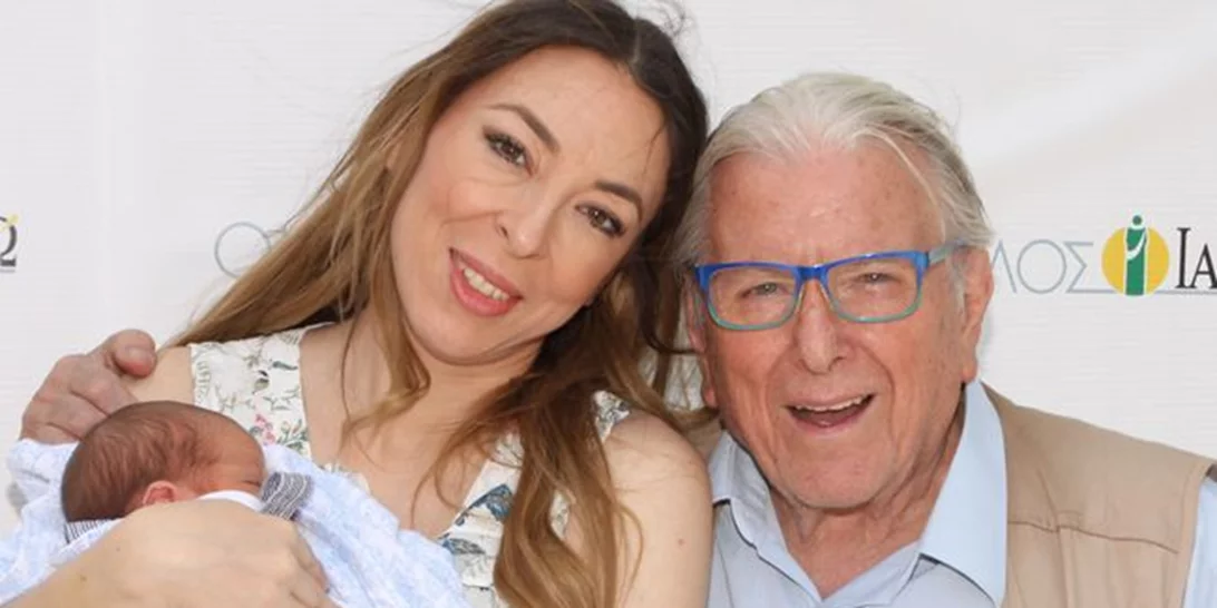 Αλίκη Κατσαβού: Πρώτη μέρα στη δουλειά μαζί με το νεογέννητο γιο της