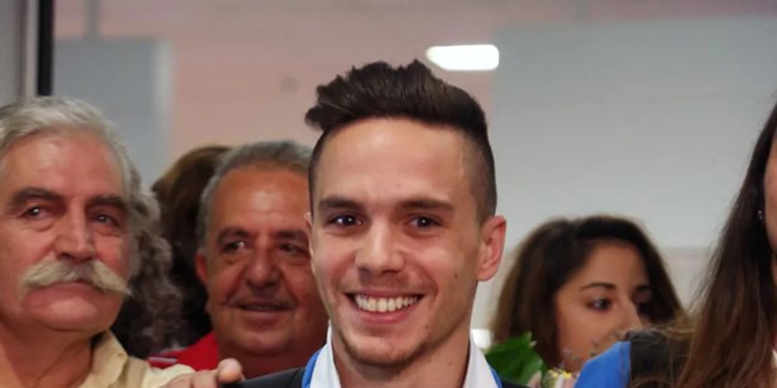 Λευτέρης Πετρούνιας: Διακοπές στην Μύκονο (video)