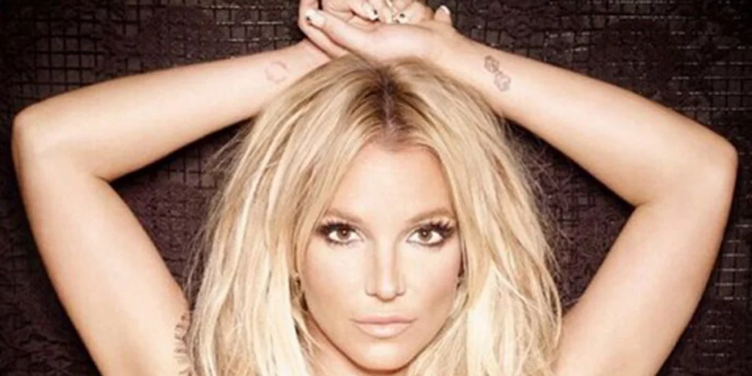 Britney Spears: Χορεύει ημίγυμνη! Αυτό το βίντεο αξίζει να το δεις