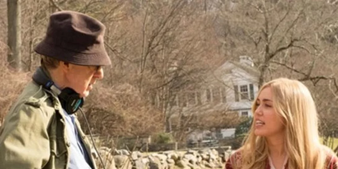 Miley Cyrus: Πρωταγωνίστρια στη νέα σειρά του Woody Allen
