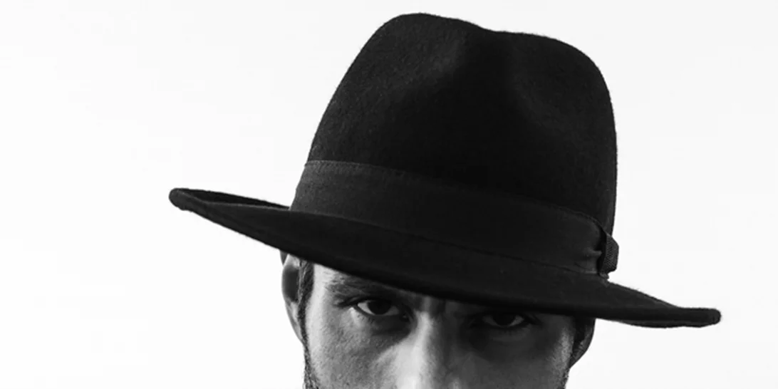 Dante: Γιατί όλοι οι άντρες λατρεύουν αυτό το ελληνικό brand; (αν είσαι γυναίκα θα τρελαθείς με τα αξεσουάρ!)