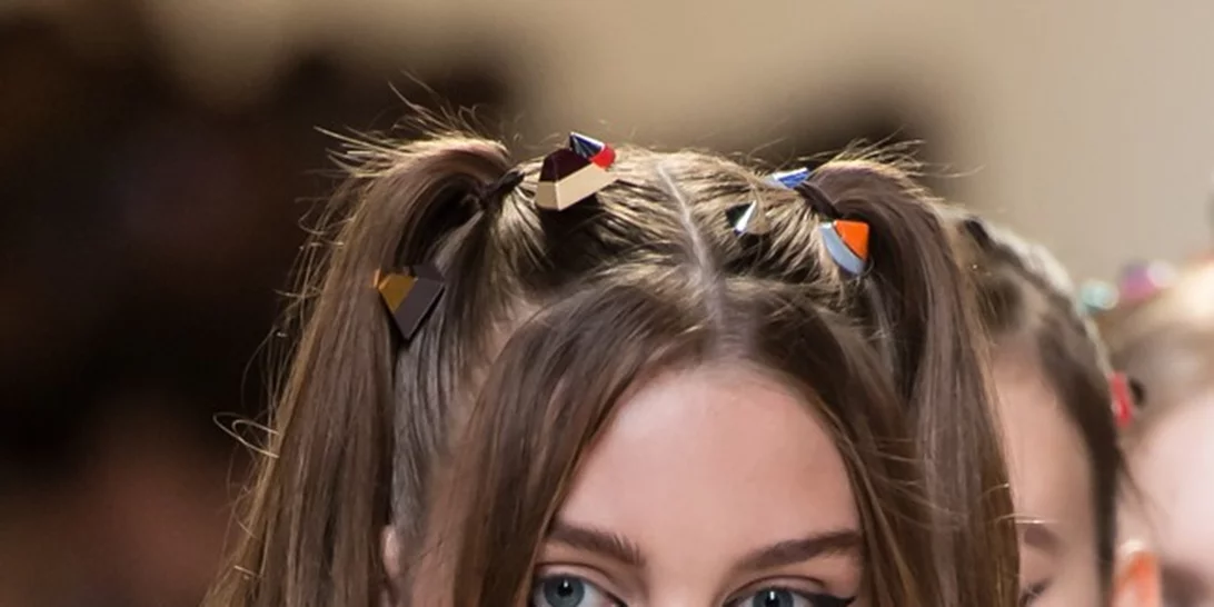 Εσύ ακόμα να βάλεις glitter στα χείλη σου; Ο οίκος Fendi το προτείνει!