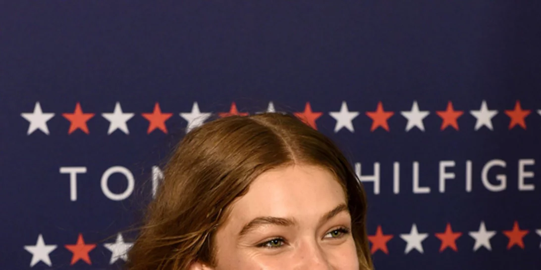 Gigi Hadid: Θα συνεργαστεί για μία ακόμα σεζόν με τον Tommy Hilfiger!