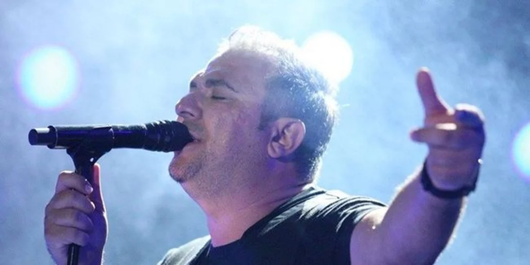 Αντώνης Ρέμος | Αναβλήθηκε η συναυλία του στο Nammos, λόγω εθνικού πένθους