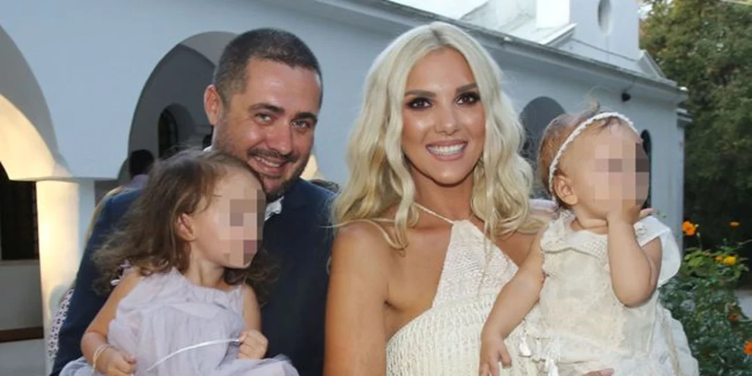 Θέλξη: Όλες οι φωτογραφίες από τη βάφτιση της κόρης της