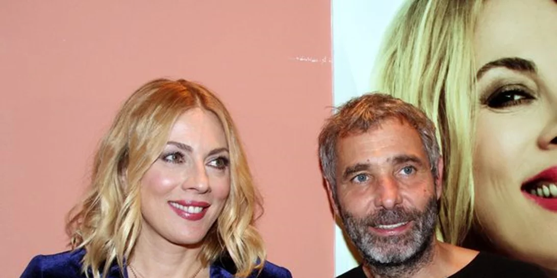 Σμαράγδα Καρύδη - Θοδωρής Αθερίδης: Όλοι οι επώνυμοι στην πρεμιέρα τους