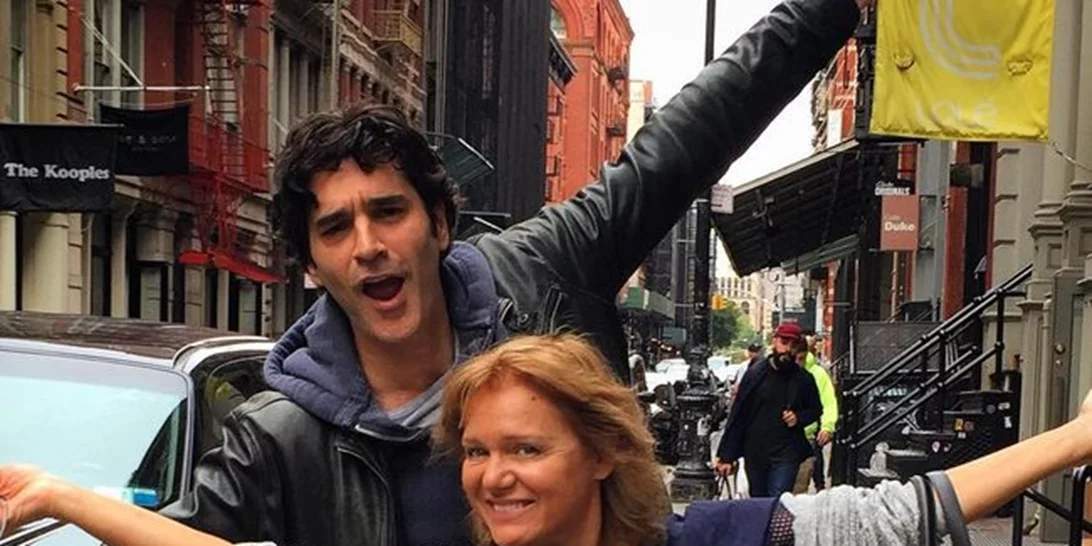 Ο Χριστόφορος Παπακαλιάτης μαθαίνει το instagram στην Μαρία Καβογιάννη!