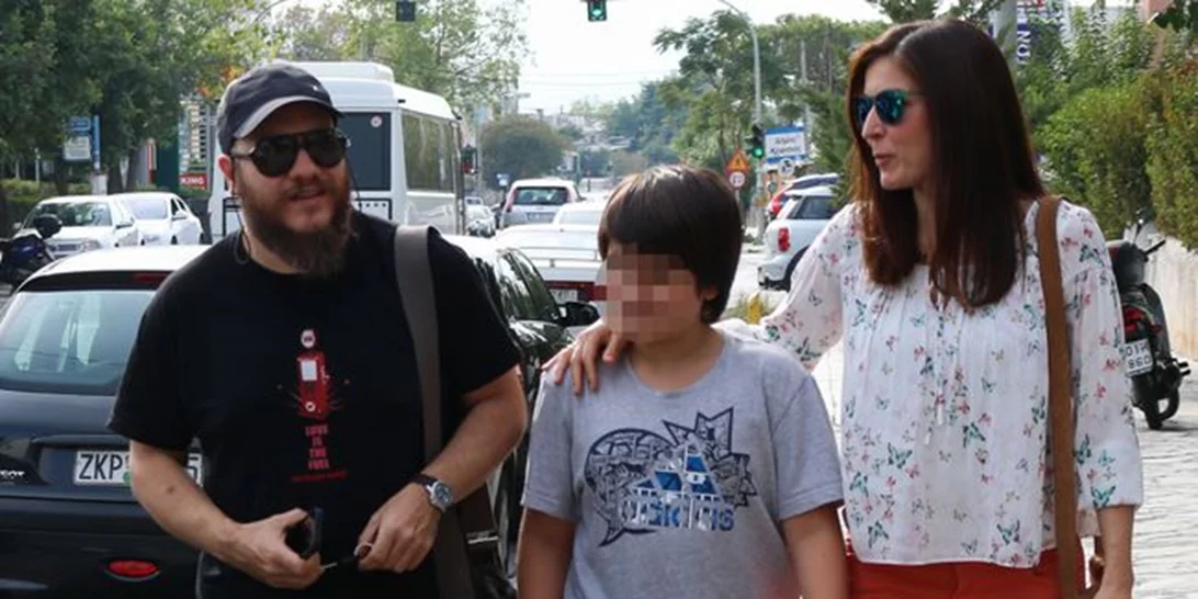 Βαλέρια Κουρούπη - Νίκος Ξύδης σε μια σπάνια κοινή εμφάνιση μαζί με τον γιο τους