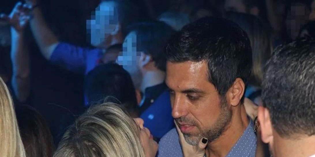 Νίκη Κάρτσωνα - Νίκος Χατζής: Τρυφερές στιγμές σε βραδινή έξοδο