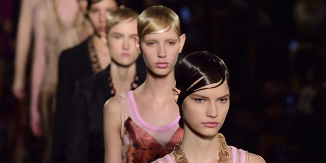 Givenchy: Τα ωραιότερα looks από το fashion show της συλλογής Άνοιξη/ Καλοκαίρι 2017