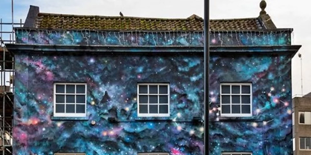 #StreetArt: 10 κτίρια που μεταμοφώθηκαν εντελώς με τη βοήθεια του graffiti