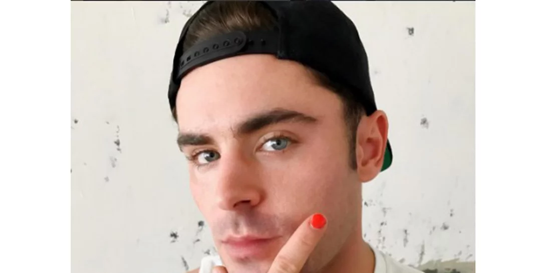 Zac Efron: Αυτός είναι ο λόγος που βάφει τα νύχια του και είναι συγκινητικός