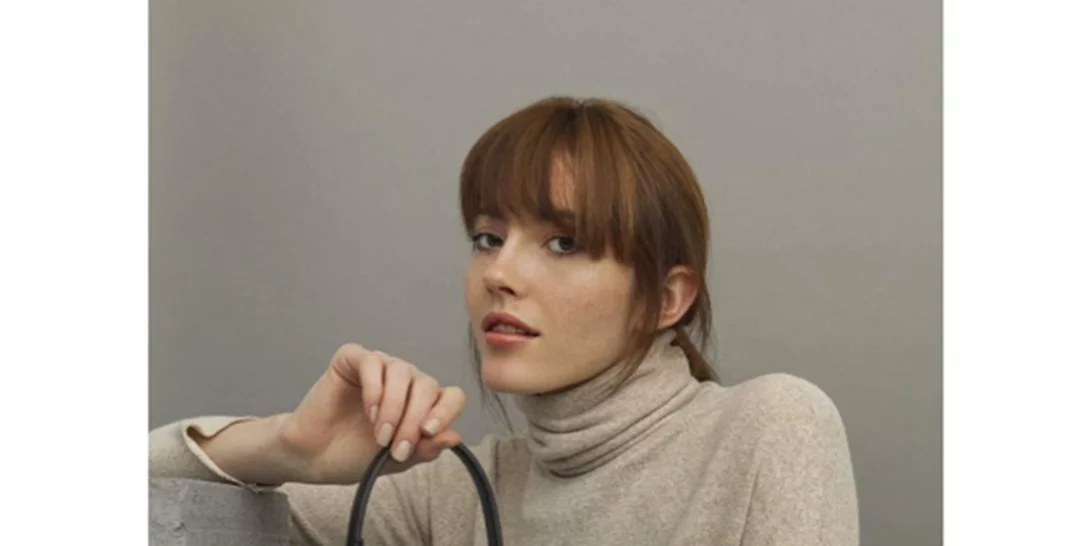 Elena Karavasili: Minimal και πολυτελής, αυτή είναι η νέα της συλλογή από τσάντες