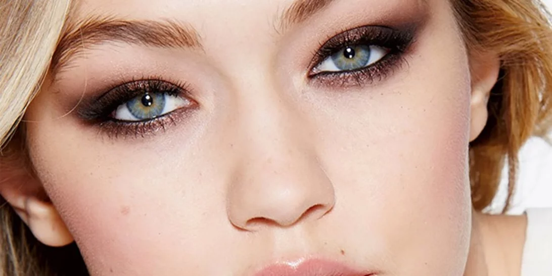 Πώς να κάνεις smokey μακιγιάζ μόνο με το μολύβι σου!