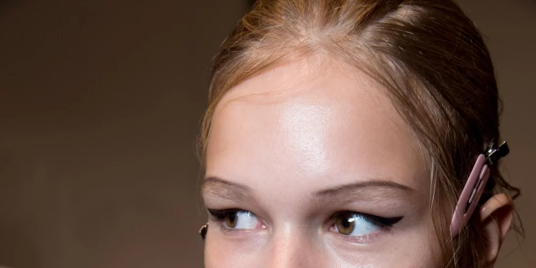 Αυτή είναι η πράξη που πρέπει να κάνεις πάντα πριν το μακιγιάζ σου αλλά παραλείπεις