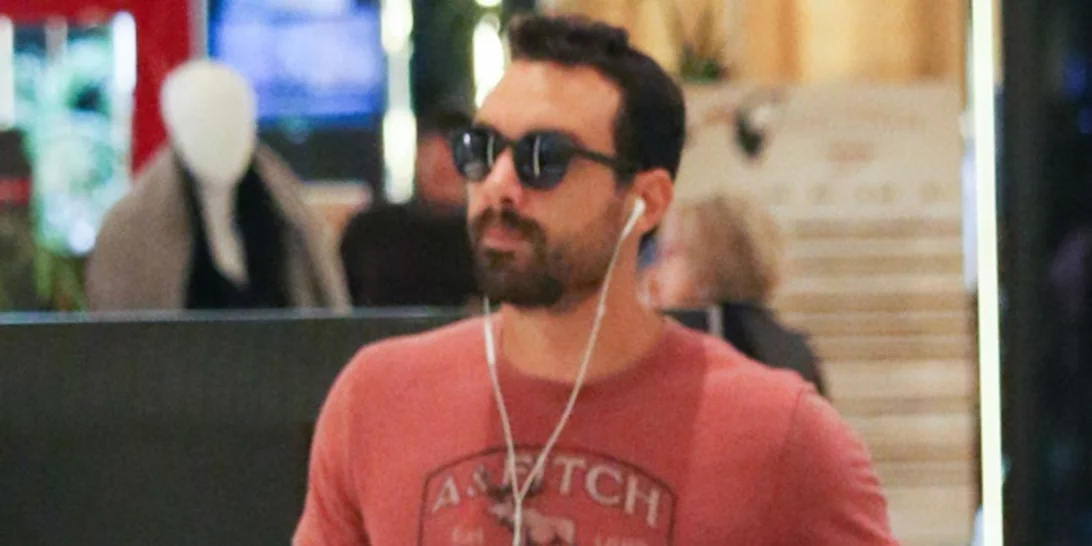 Οι επώνυμοι σε καθημερινές στιγμές