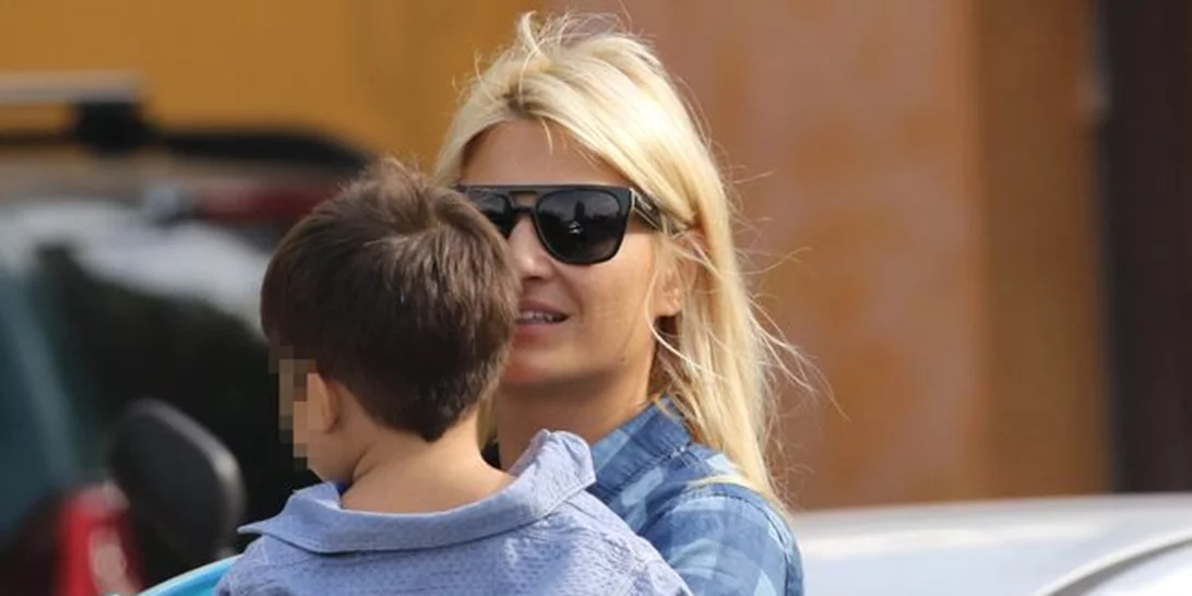 Φαίη Σκορδά: Η βόλτα με το γιο της Δημήτρη