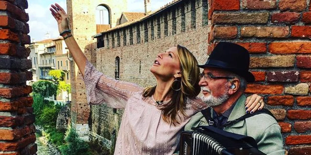 Τζένη Μπαλατσινού: Δες πώς ήταν στην παιδική της ηλικία