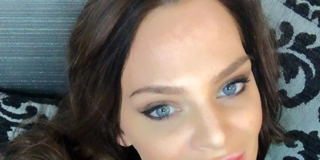 Υβόννη Μπόσνιακ | Βραδινή έξοδος στο πλευρό του Αντώνη Ρέμου