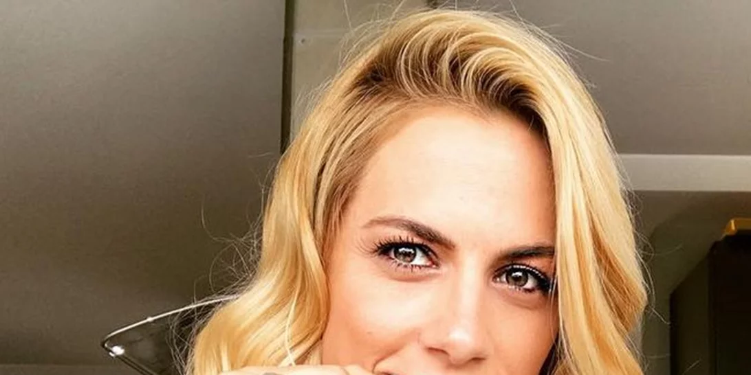 Ντορέττα Παπαδημητρίου: Στόλισε το χριστουγεννιάτικο δέντρο με τους γιους της