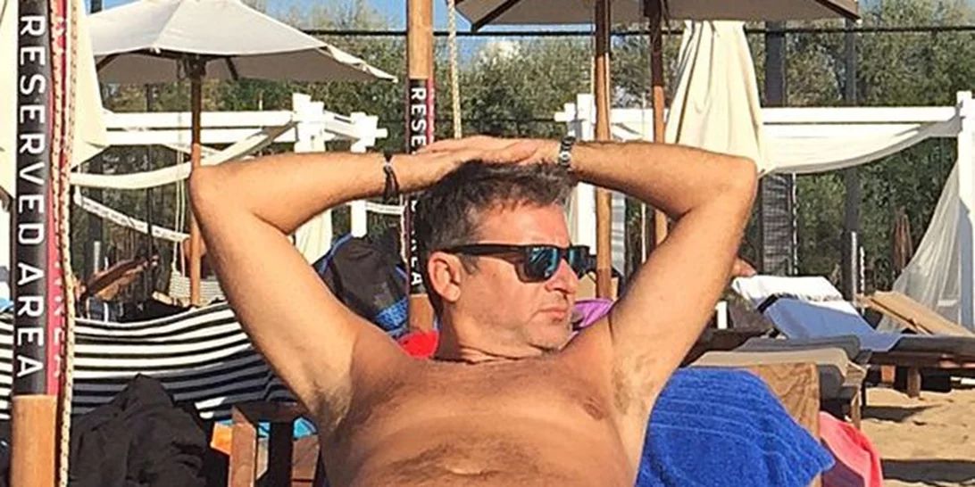 Γιώργος Λιάγκας: Συνεχίζει τα μπάνια στη θάλασσα