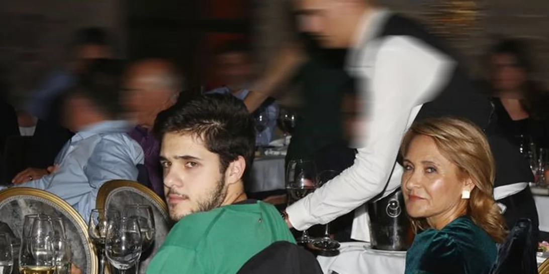 Μάρα Ζαχαρέα - Θοδωρής Ρουσόπουλος: Βραδινή έξοδος με το γιο τους