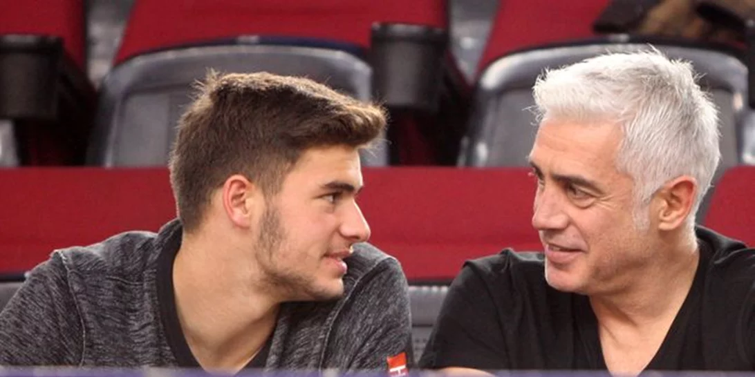 Αντώνης Νικοπολίδης: Δες τον 16χρονο κούκλο γιο του