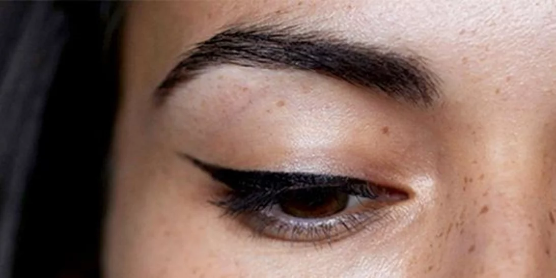 Αυτό το video αλλάζει τον τρόπο που φορούσες το eyeliner έως σήμερα