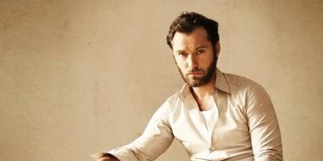 Jude Law: Αυτές είναι οι διάσημες -και μη- γυναίκες που πέρασαν από το πλευρό του