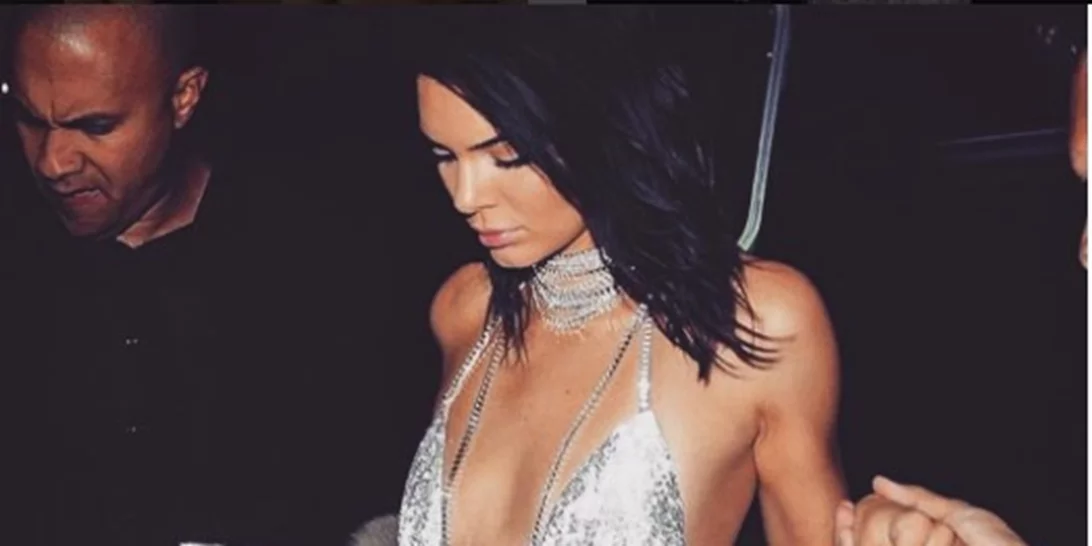 Kendall Jenner: Απόλυτα sexy στο party για τα 21α γενέθλιά της