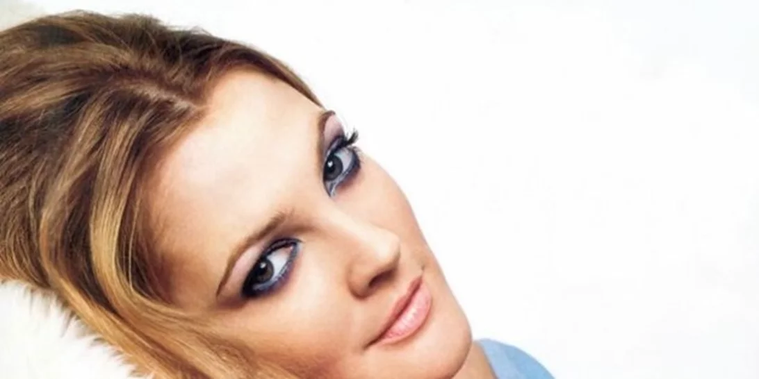 Drew Barrymore: Έχασε 10 κιλά - Δες την ανανεωμένη της εμφάνιση