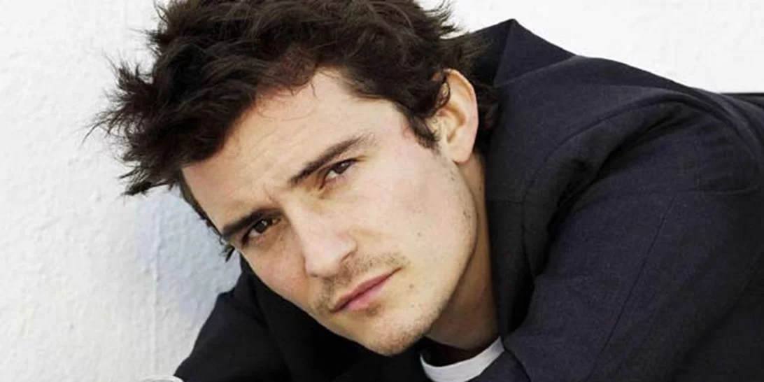 Ο Orlando Bloom έγινε ξανθός και εντυπωσιάζει με το νέο του look