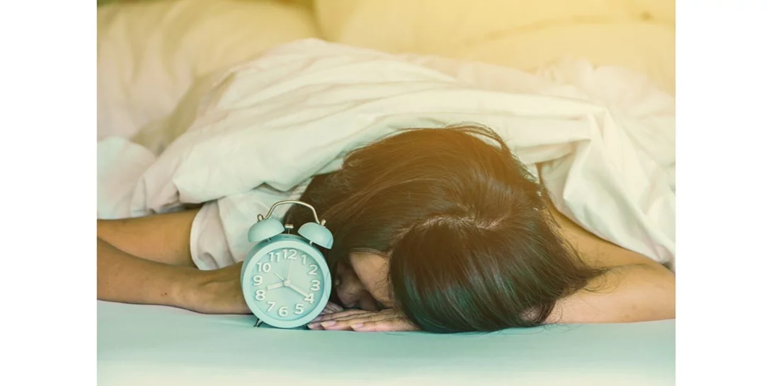 5 συνήθειες που θα σε βοηθήσουν να κοιμάσαι ευκολότερα το βράδυ