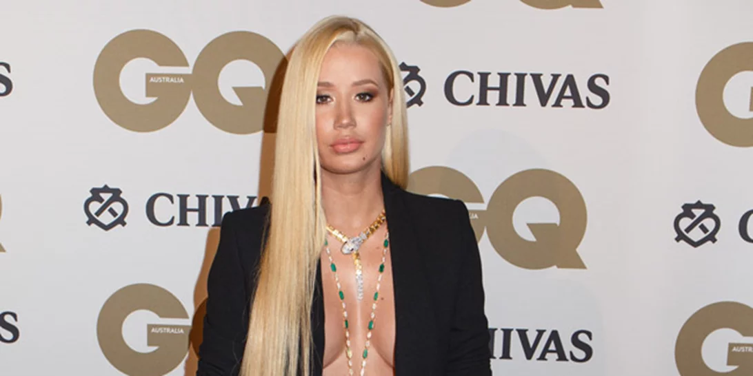 Iggy Azalea: Στο red carpet μόνο με το σακάκι της!