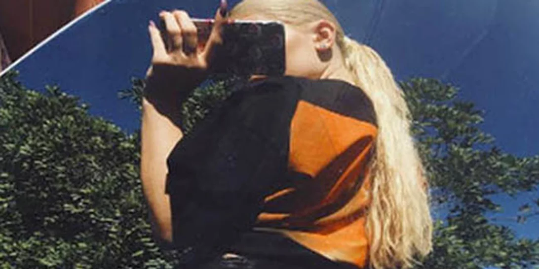 Η Kylie Jenner είναι sexy ακόμη και με τα ρούχα της!