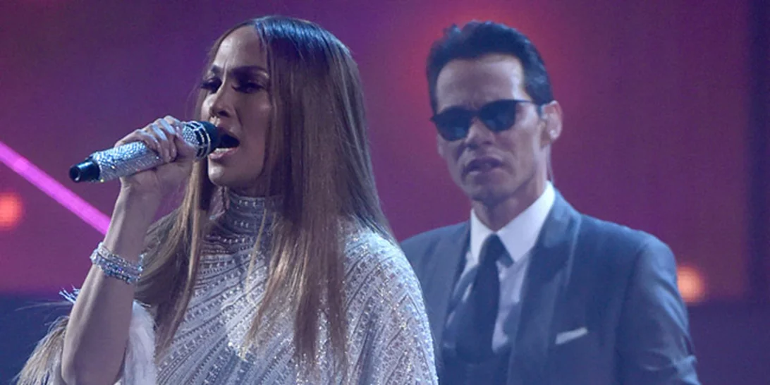 To φιλί της Jennifer Lopez στον πρώην σύζυγό της on stage