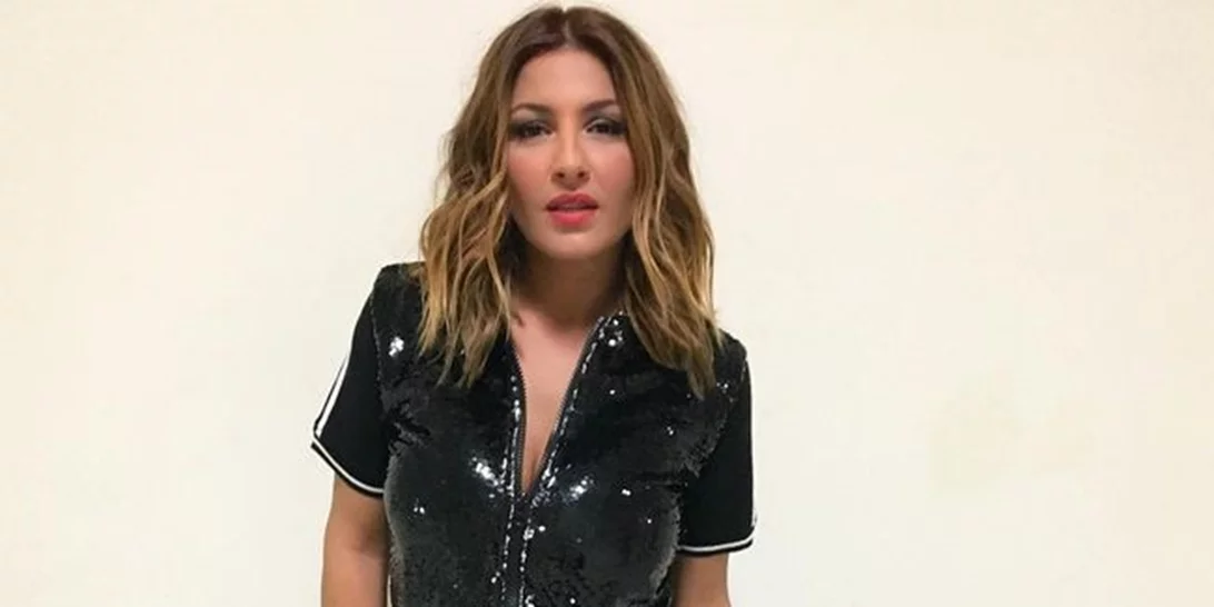 Έλενα Παπαρίζου: Τι φόρεσε στην πρεμιέρα των blind auditions του «The Voice»