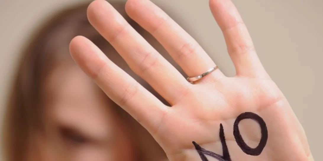 Τέλος στη βία κατά των γυναικών: Μαζί θα την αντιμετωπίσουμε!