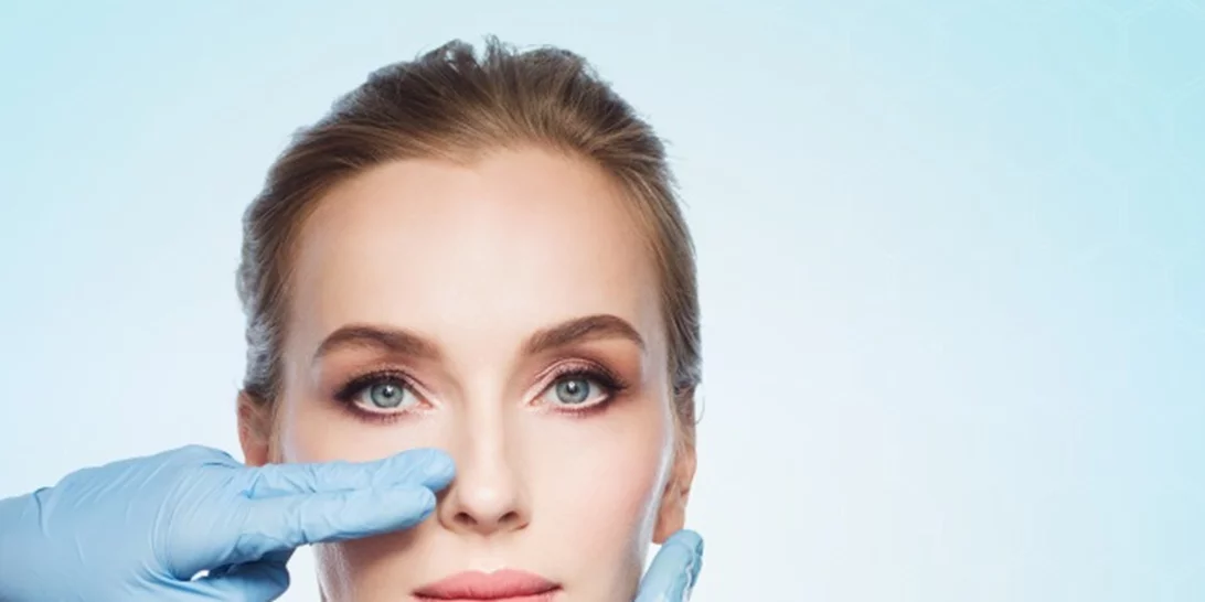 Η ανανέωση ξεκινάει από το πρόσωπο: Μη φοβάσαι την πλαστική χειρουργική!