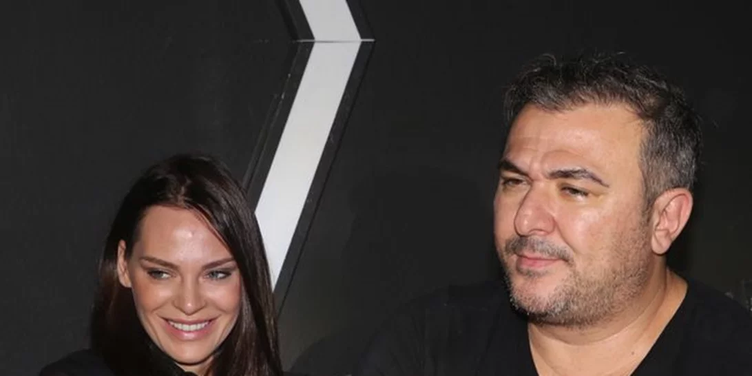 Αντώνης Ρέμος - Υβόννη Μπόσνιακ: Βραδινή έξοδος για το ερωτευμένο ζευγάρι