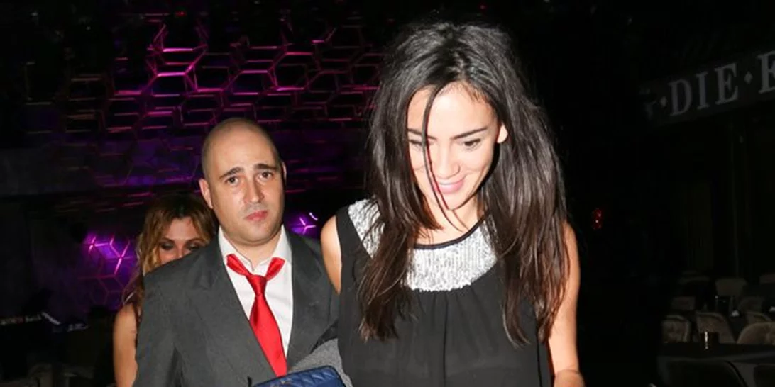 Κωνσταντίνος Μπογδάνος: Τα τρυφερά στιγμιότυπα με την κούκλα σύντροφό του!