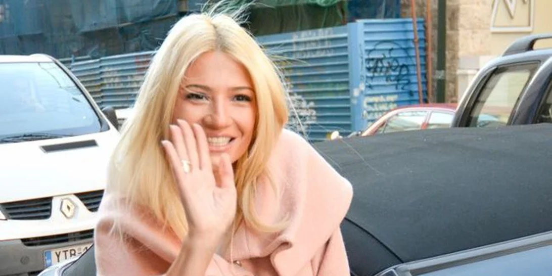 Φαίη Σκορδά: Σε χριστουγεννιάτικο bazaar