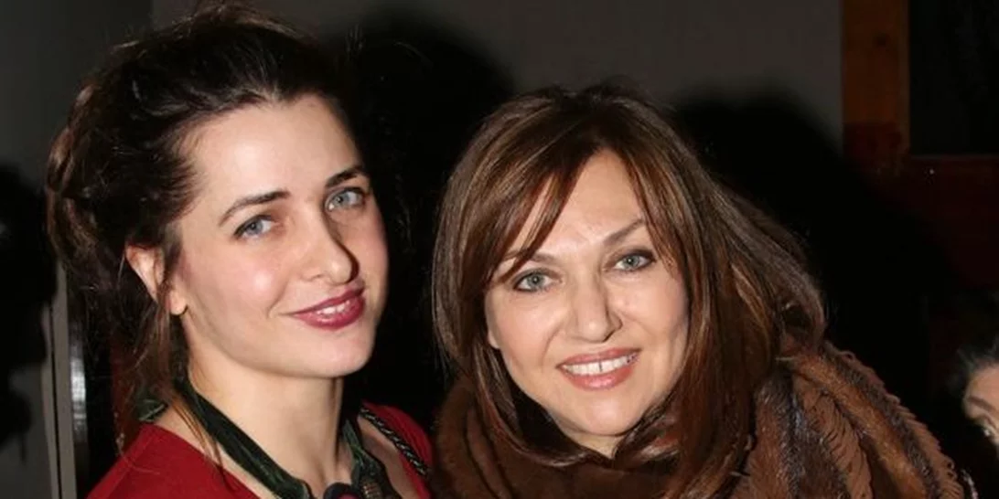 Ποιοι επώνυμοι βρέθηκαν στην πρεμιέρα της παράστασης «Αυτή η νύχτα μένει»