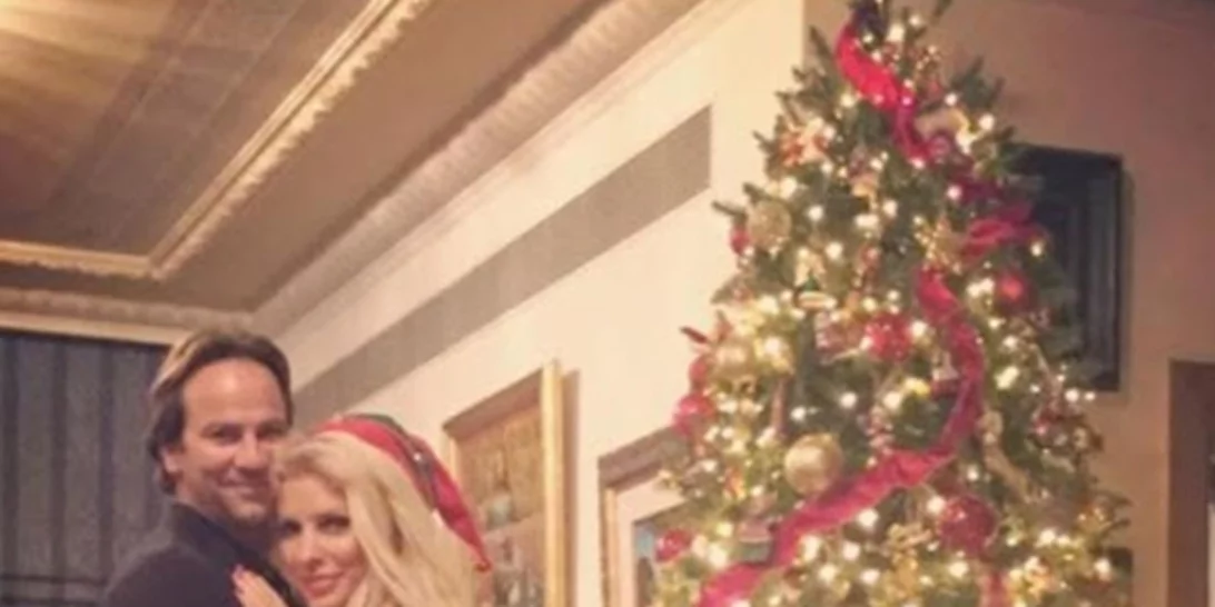 Αυτά είναι τα Χριστουγεννιάτικα δέντρα των διασήμων