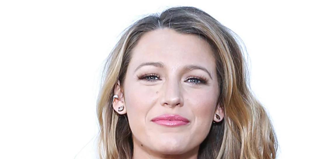 Η Blake Lively κάνει το ντεμπούτο της στο τραγούδι και μας αρέσει πολύ!