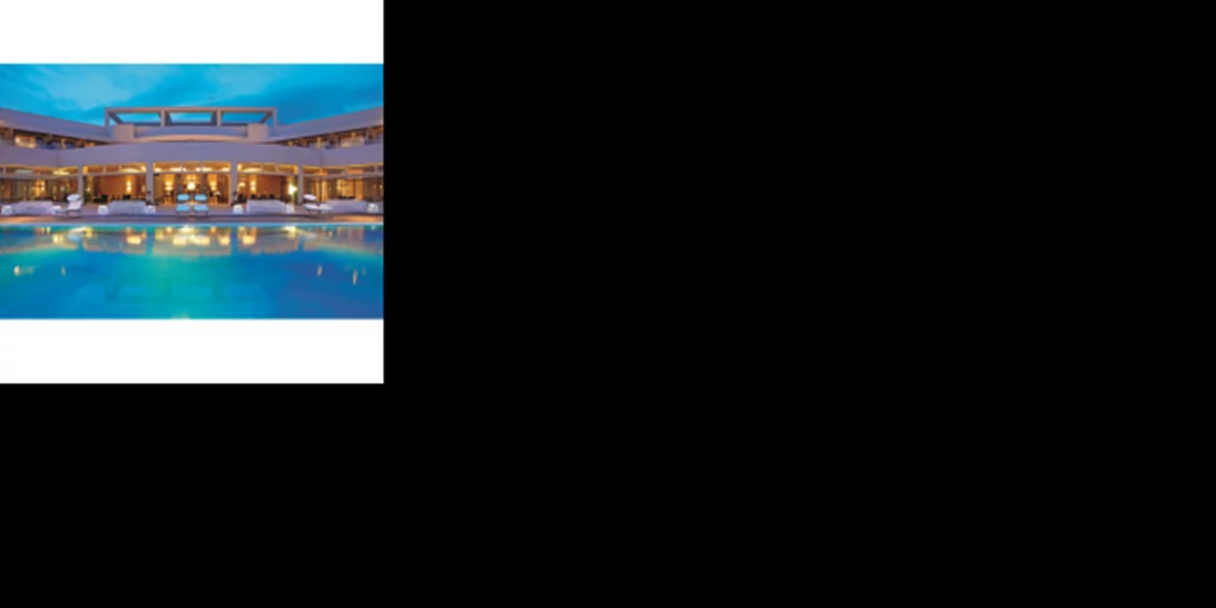 3+1 ιδανικοί (ελληνικοί) προορισμοί για τις φετινές γιορτές